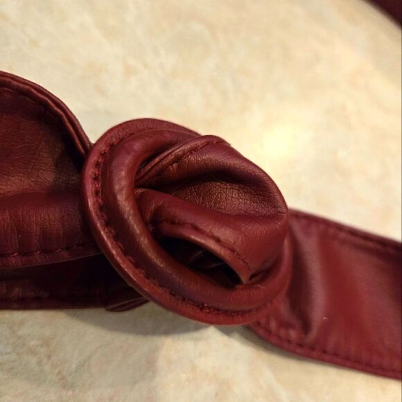 Aldo Faux Leather Red Vintage - Picture 2 of 4